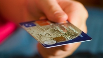 Как увеличить лимит по кредитной карте?